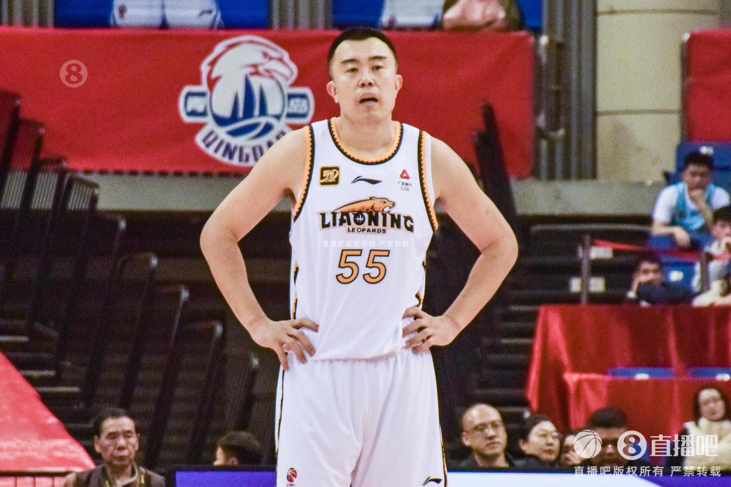 老將盡力了！韓德君7中4拿到14分12籃板3助攻